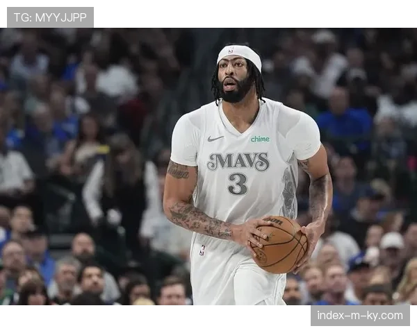 米德尔顿25+7+7助独行侠终结十连败 关键表现获认可